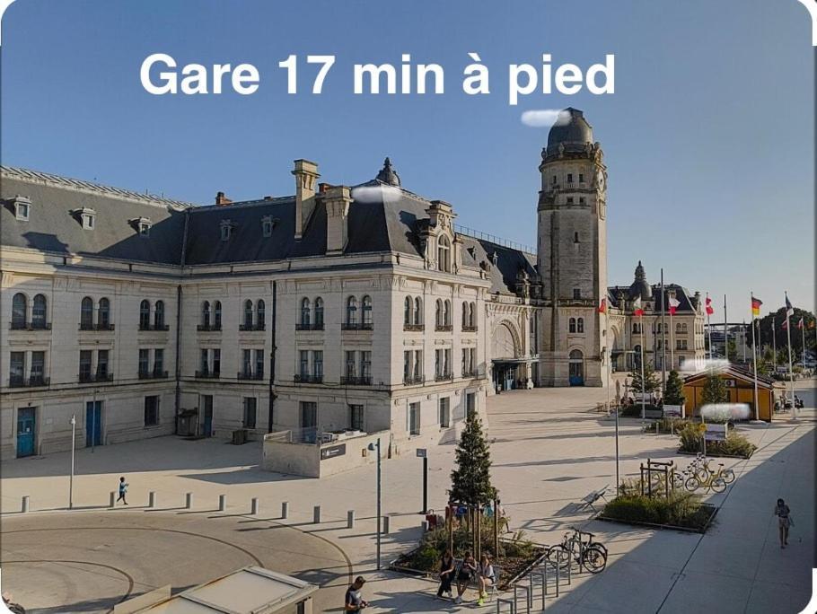 Escapade Vintage Avec Terrasse En Centre Historique Apartment La Rochelle  Ngoại thất bức ảnh