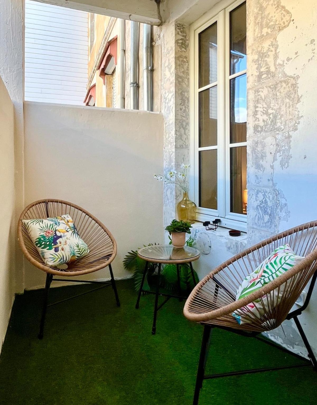 Escapade Vintage Avec Terrasse En Centre Historique Apartment La Rochelle  Ngoại thất bức ảnh