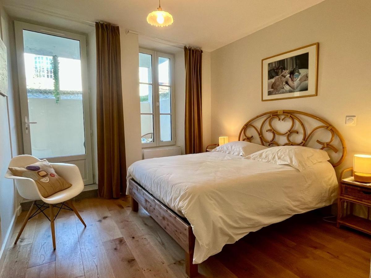 Escapade Vintage Avec Terrasse En Centre Historique Apartment La Rochelle  Ngoại thất bức ảnh