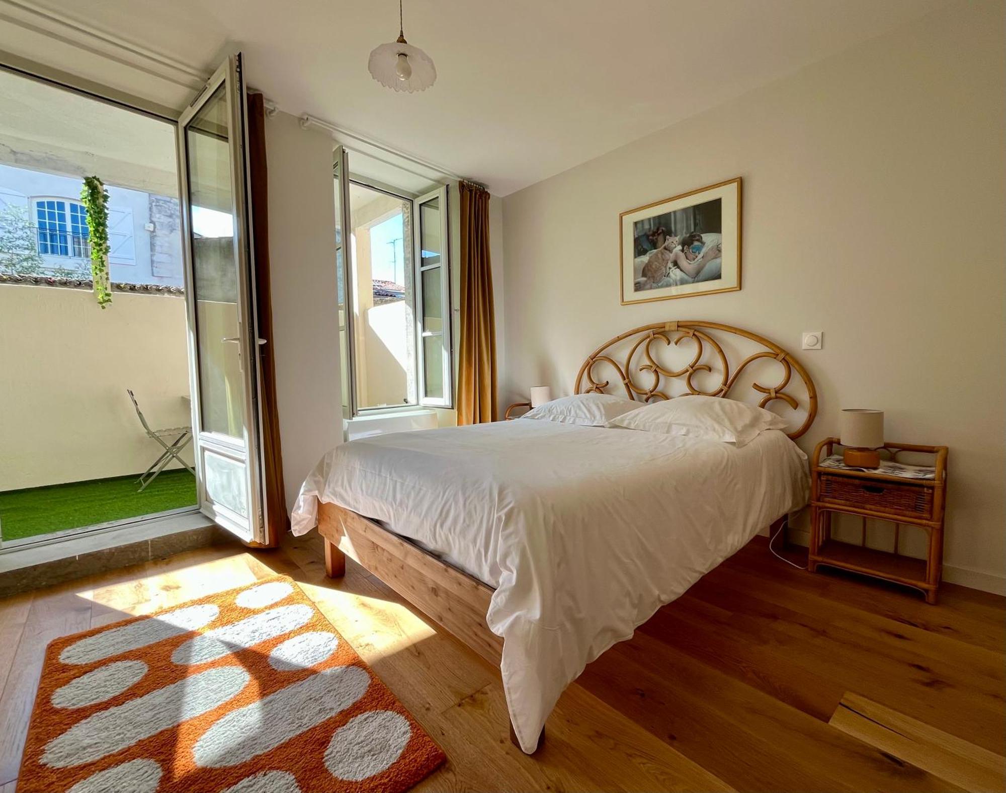 Escapade Vintage Avec Terrasse En Centre Historique Apartment La Rochelle  Ngoại thất bức ảnh