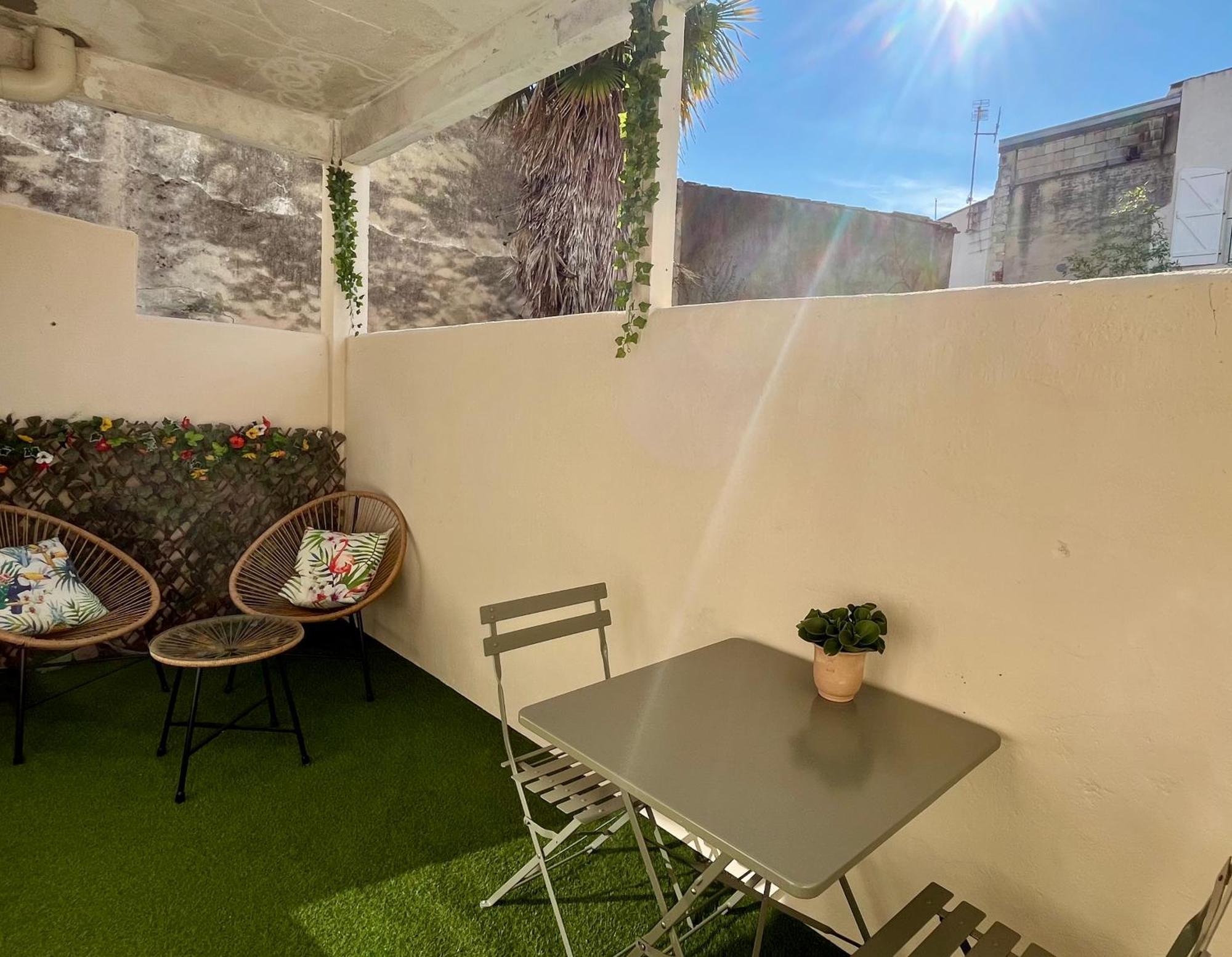Escapade Vintage Avec Terrasse En Centre Historique Apartment La Rochelle  Ngoại thất bức ảnh