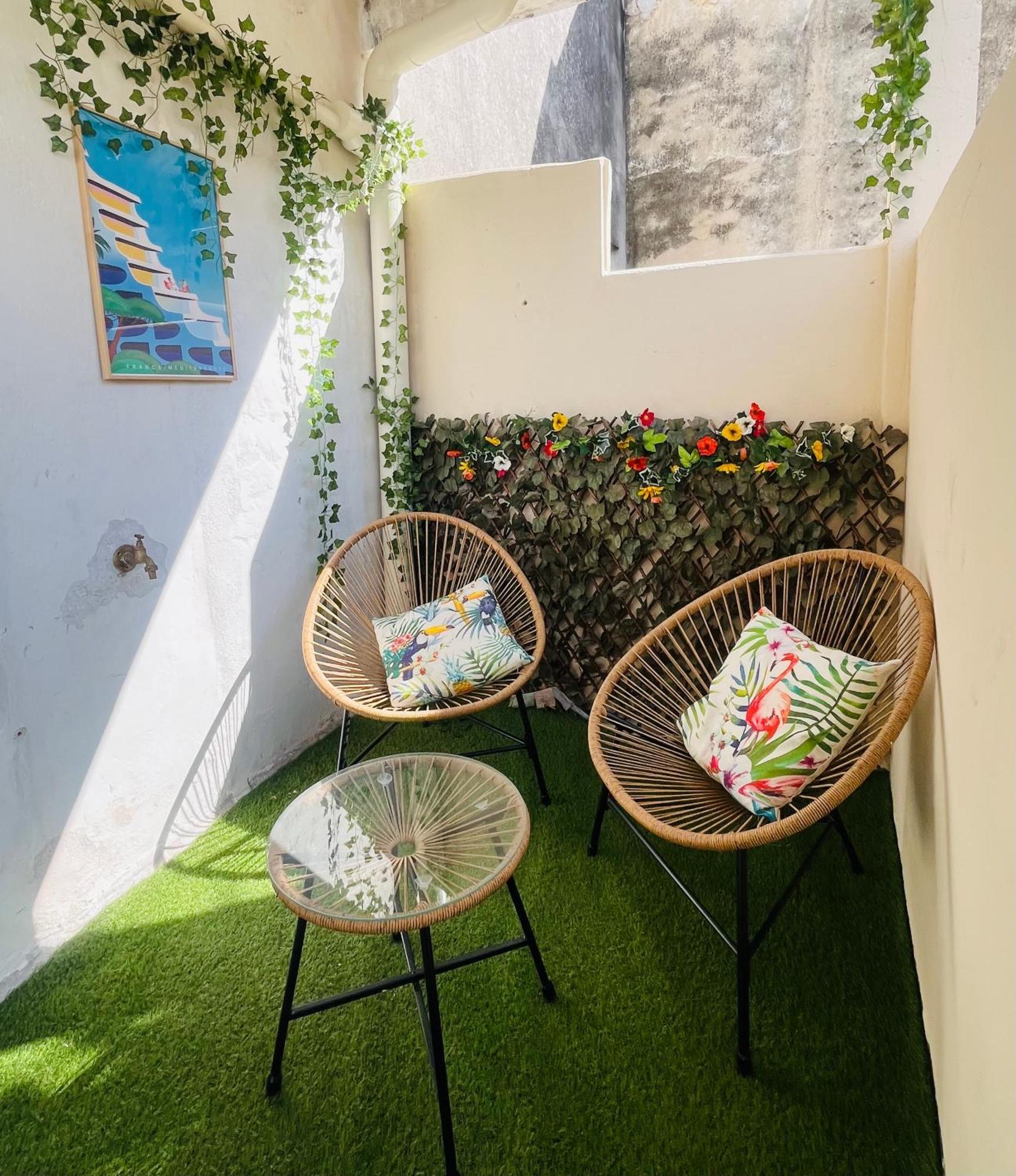 Escapade Vintage Avec Terrasse En Centre Historique Apartment La Rochelle  Ngoại thất bức ảnh